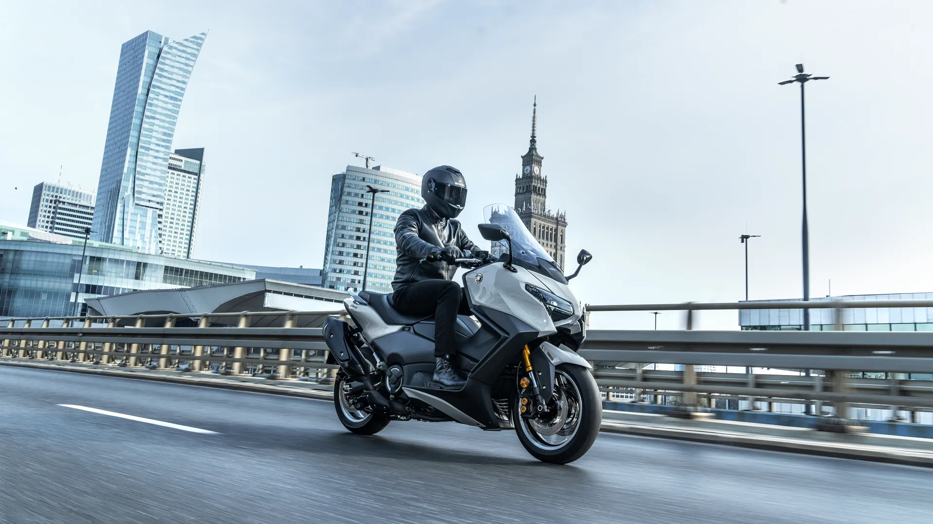 2025 TMAX en TMAX Tech MAX 1
