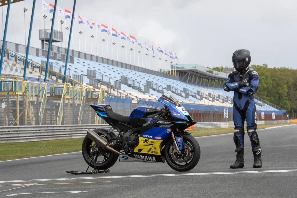 r9 cup 6