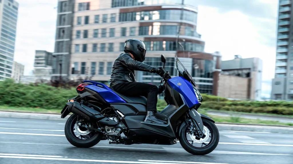XMAX 300 Inclusief Sport- of Urban-pakket 2 xmax 300 unlocked 2